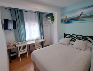 Standard Double Room with Shared Bathroom