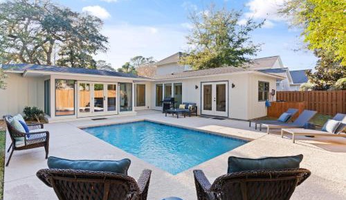 Four-Bedroom Holiday Home