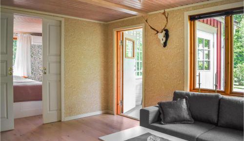 One-Bedroom Holiday Home