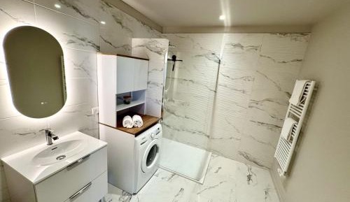Three-Bedroom Holiday Home 