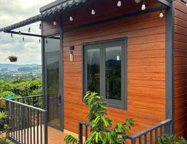 Bungalow with Patio