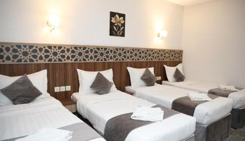 Economy Triple Room