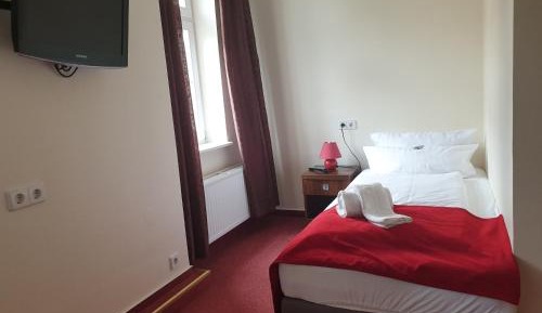 Single Room with Private Bathroom