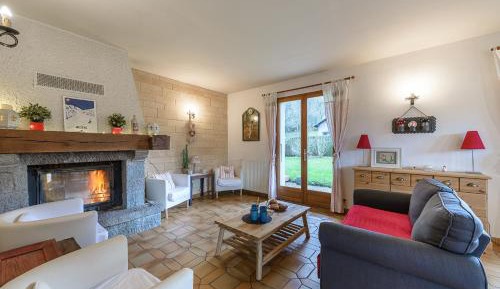 Three-Bedroom Holiday Home 