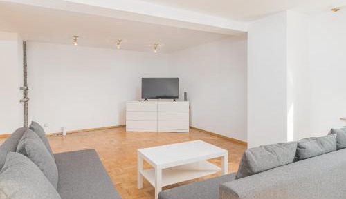 Five-Bedroom Apartment
