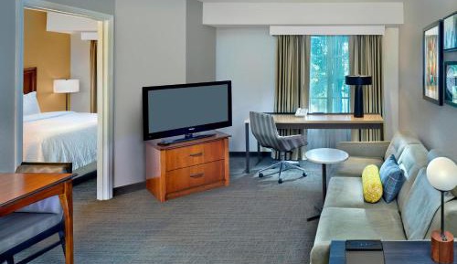 One-Bedroom King Suite
