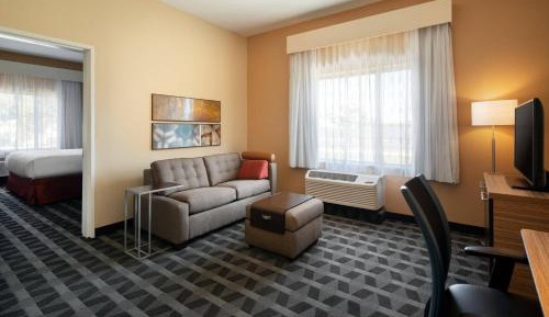 1 Bedroom Suite, 1 King, Sofa bed
