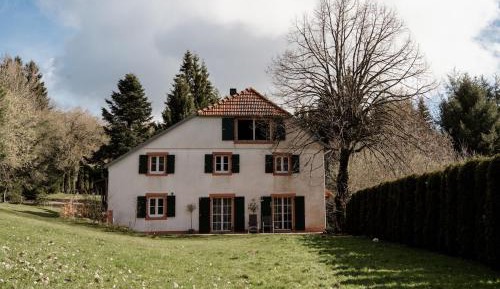 Seven-Bedroom House