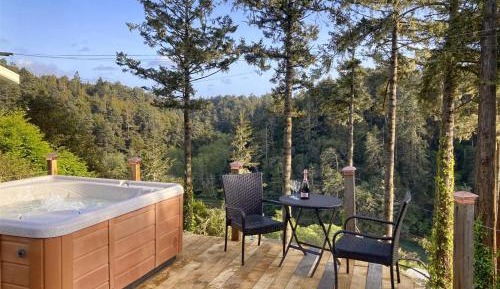 Three-Bedroom Holiday Home 