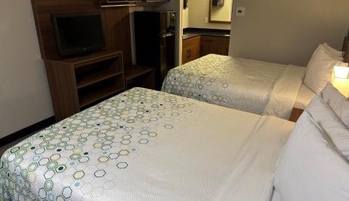 Studio Room with Two Queen Beds Non-Smoking