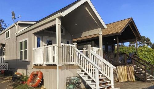 Two-Bedroom Holiday Home