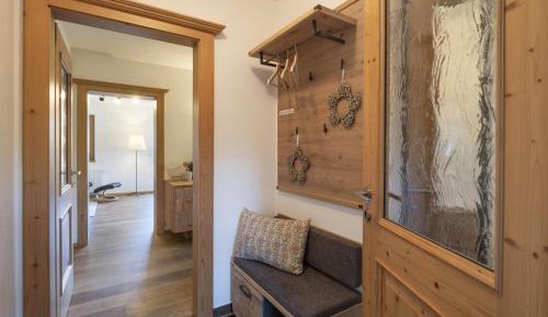 Apartment with Shower