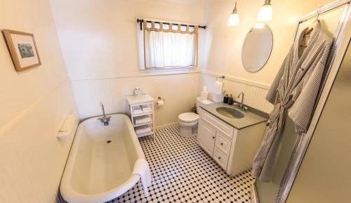 Deluxe Double Room with Balcony and Sea View