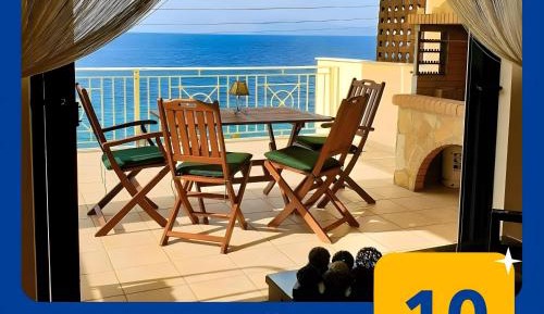 Two-Bedroom Deluxe Apartment with Balcony