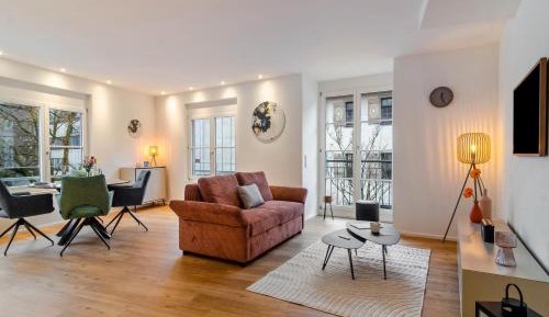 Superior One-Bedroom Apartment