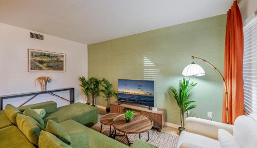 Single Room with Private Bathroom