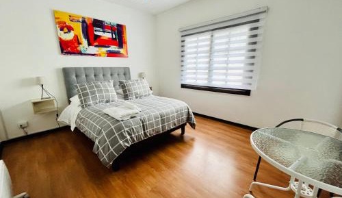 Standard Queen Room