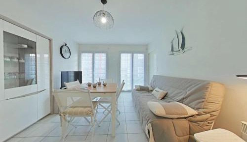 Apartment (4 Adults)