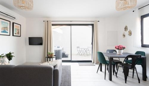 One-Bedroom House