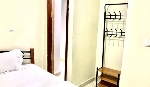 One-Bedroom Apartment with Balcony