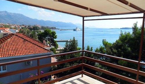 Studio Apartment with Sea View