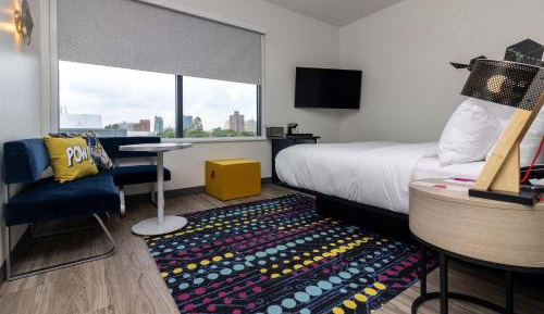 Aloft, Guest room, 1 King