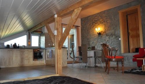 Studio (4 Adults)