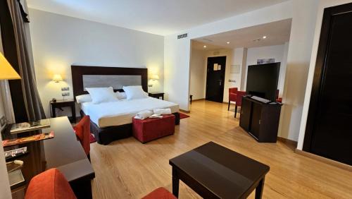 King Suite with Spa Bath