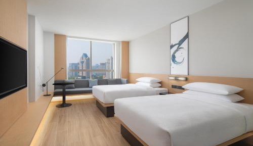 Deluxe Double or Twin Room