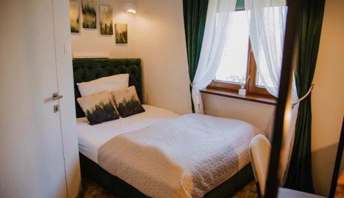 Single Room with Park View