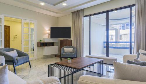 Apartment with City View