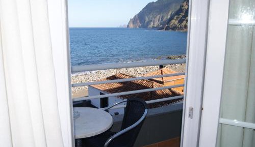 Double or Twin Room with Sea View and Terrace