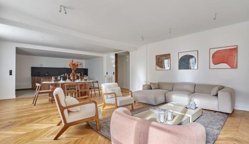 Superior Apartment