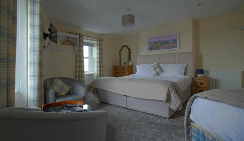 Family Room with Sea View