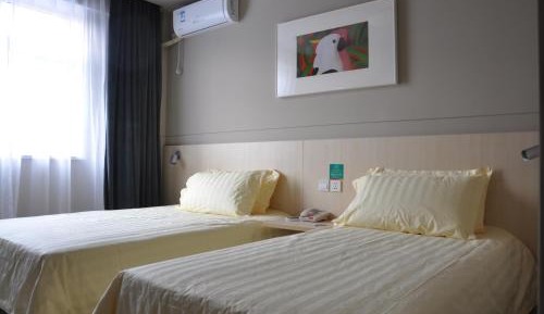 Standard Twin Room A