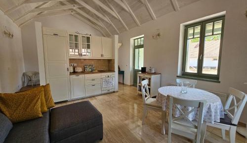 One-Bedroom Apartment with Spa Bath