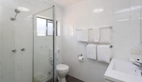 Family Suite (7 Adults) 