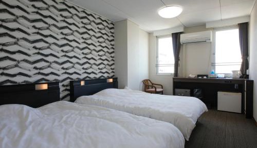 Twin Room with Bathroom