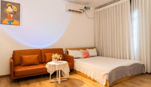 Deluxe Studio