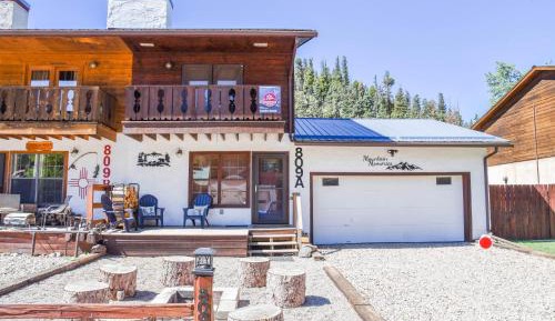 Three-Bedroom Vacation Home 