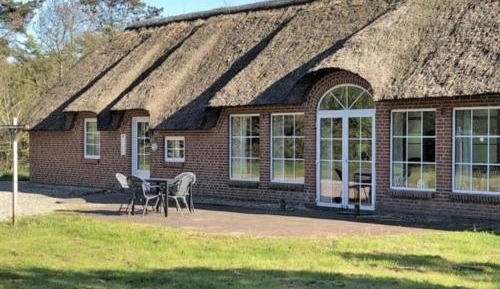 Seven-Bedroom Holiday Home