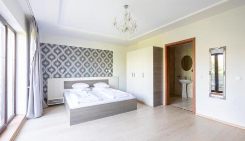 Double Room with Balcony (3 Adults)