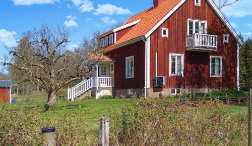 Four-Bedroom Holiday Home