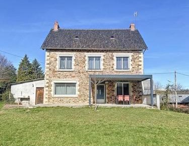 Villa with Garden View