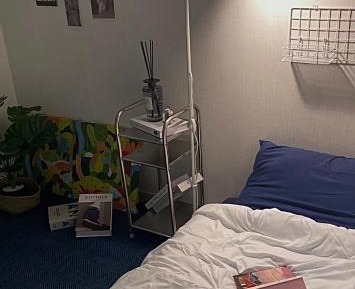 Single Room with Shared Bathroom