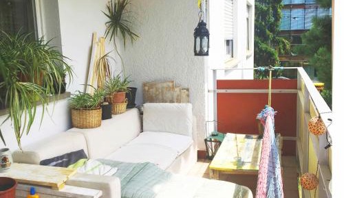 Four-Bedroom Apartment with Balcony 