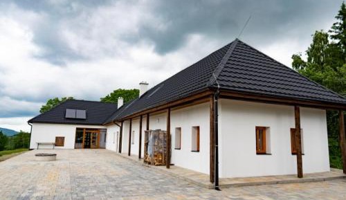 Six-Bedroom House