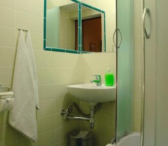 Single Room (1 Adult)