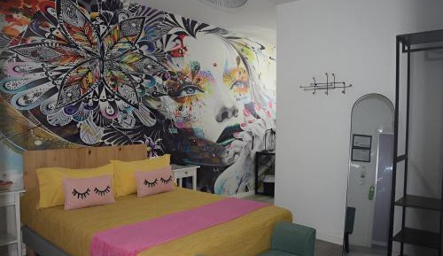 Deluxe Queen Room
