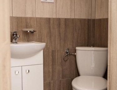 Quadruple Room with Private Bathroom
